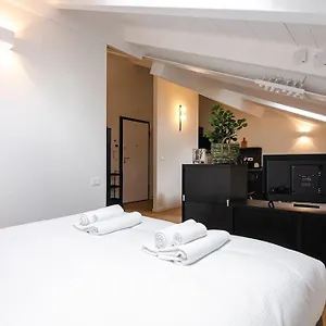Gini Elegant Apartment Bologna