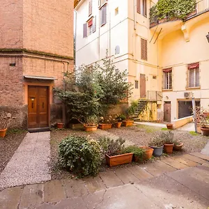 Apartment Borgonuovo, By Short Holidays