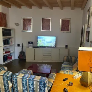 23 Guest house