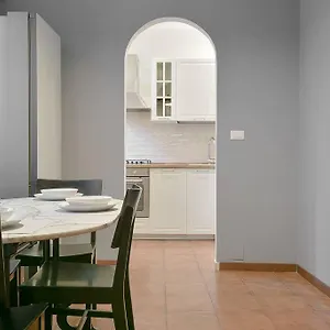 Nettuno 5 Stelle- Elegante Con *