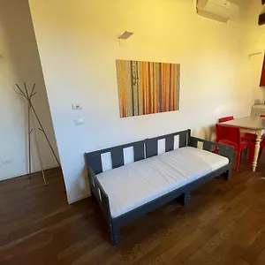 Apartment Red Immerso Tra Le Mura Bolognesi *