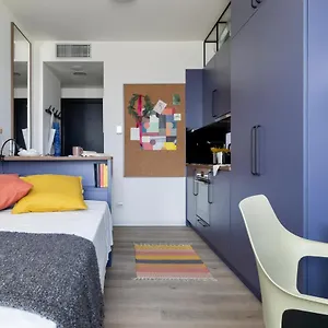 Apartahotel Laude Living Bolonia
