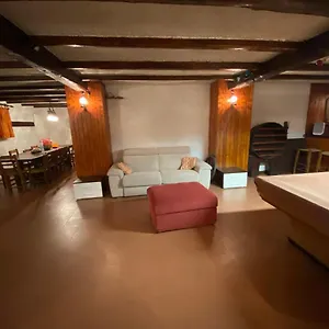 Taverna Interrata Con Biliardo Per Eventi. *