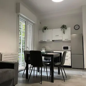 Sant'orsola Apartment *