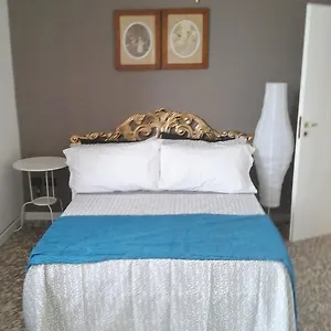 L.t. Schneider Bed & Breakfast 3*