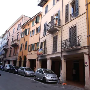 Apartment Mascarella 36 *