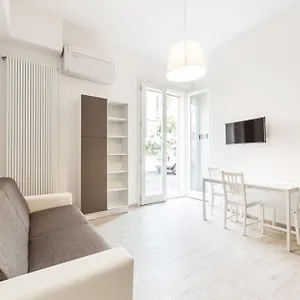 Mura, By Short Holidays Apartment