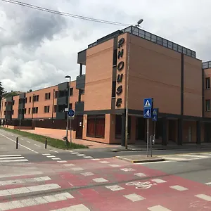 Holiday Aparthotel *