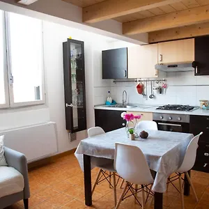 Porta Galliera Apartment *