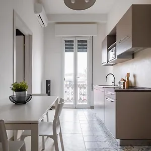 Palazzina Carracci Apartment *