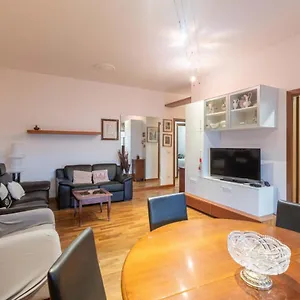 Masini 56, Apartment