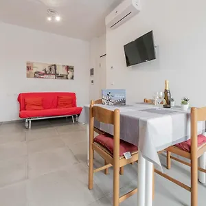 Realkasa Fiera District Flat Apartment *