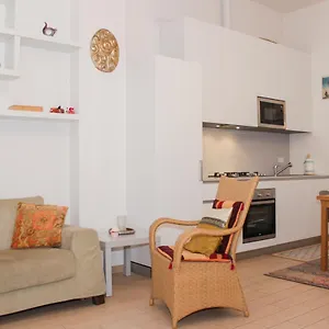 Casa Agape Mazzini-sant'orsola Apartment *