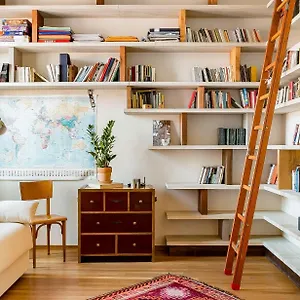 Apartment Bright And Peaceful In Historic Palazzo Bologna