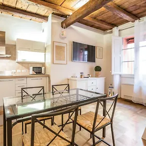 Apartment Palazzo Bocchi - The Place Bologna