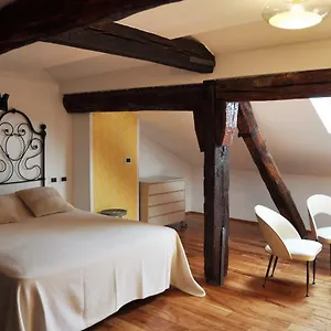 Bed & Breakfast Red Sofa Bologna