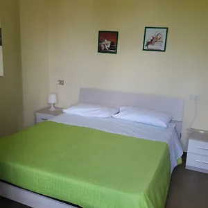 La Casa Nel 2 2*