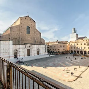 Piazza Maggiore Apartment