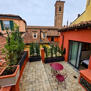 Piazza San Martino 9 Bologna