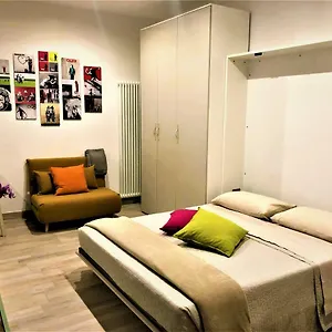 Apartment Casa Caldarese Bologna